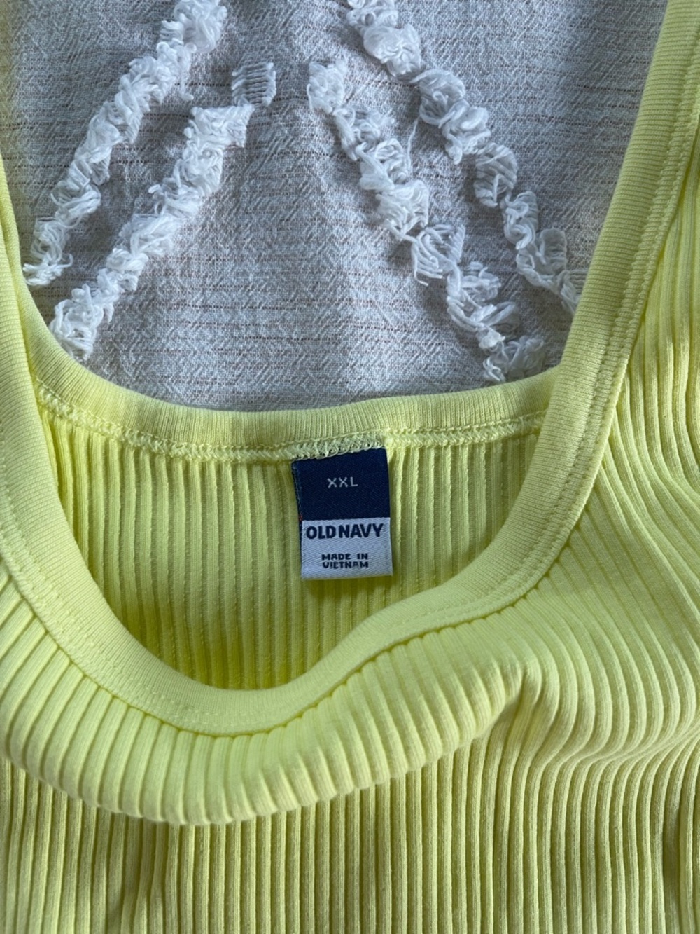 Old Navy Ribbed Cropped Tank Top - Picture 3 of 5